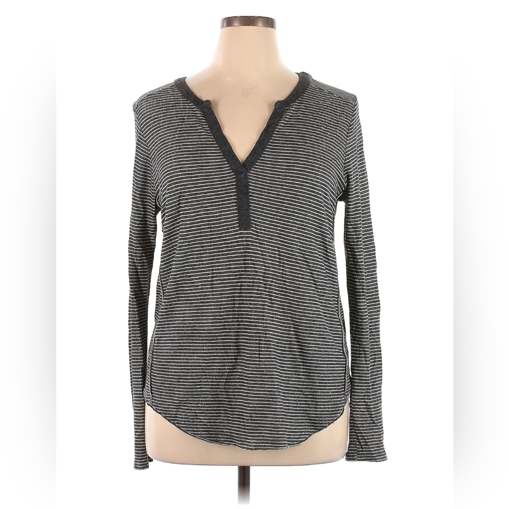 Akemi + Kin Long Sleeve Henley (XL)